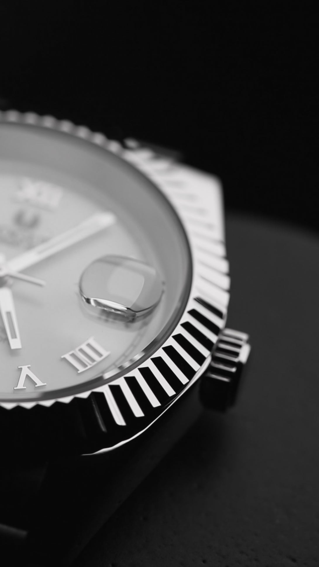 WHITE ENAMEL CLASSIC DATE