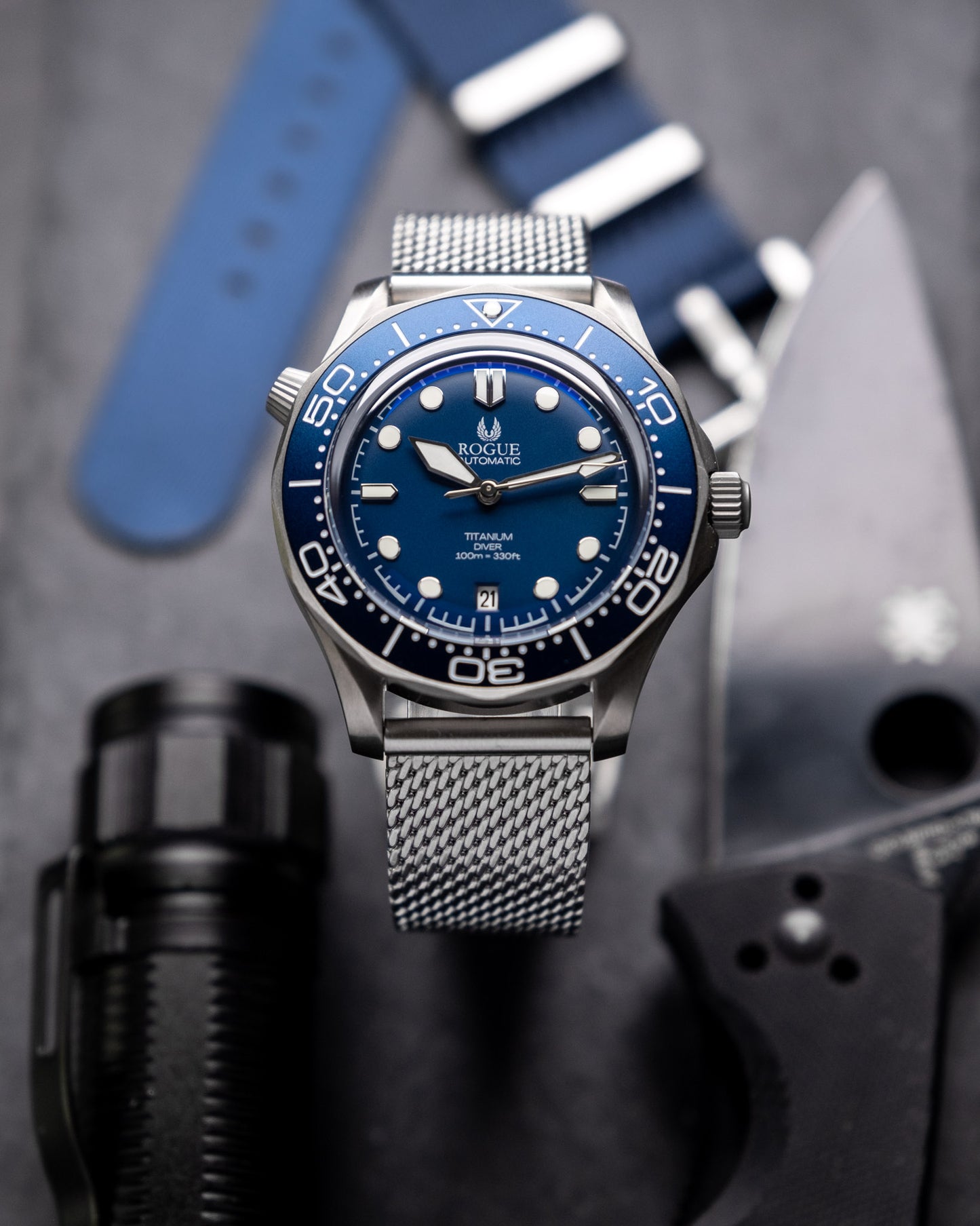 BLUE TITANIUM DIVER