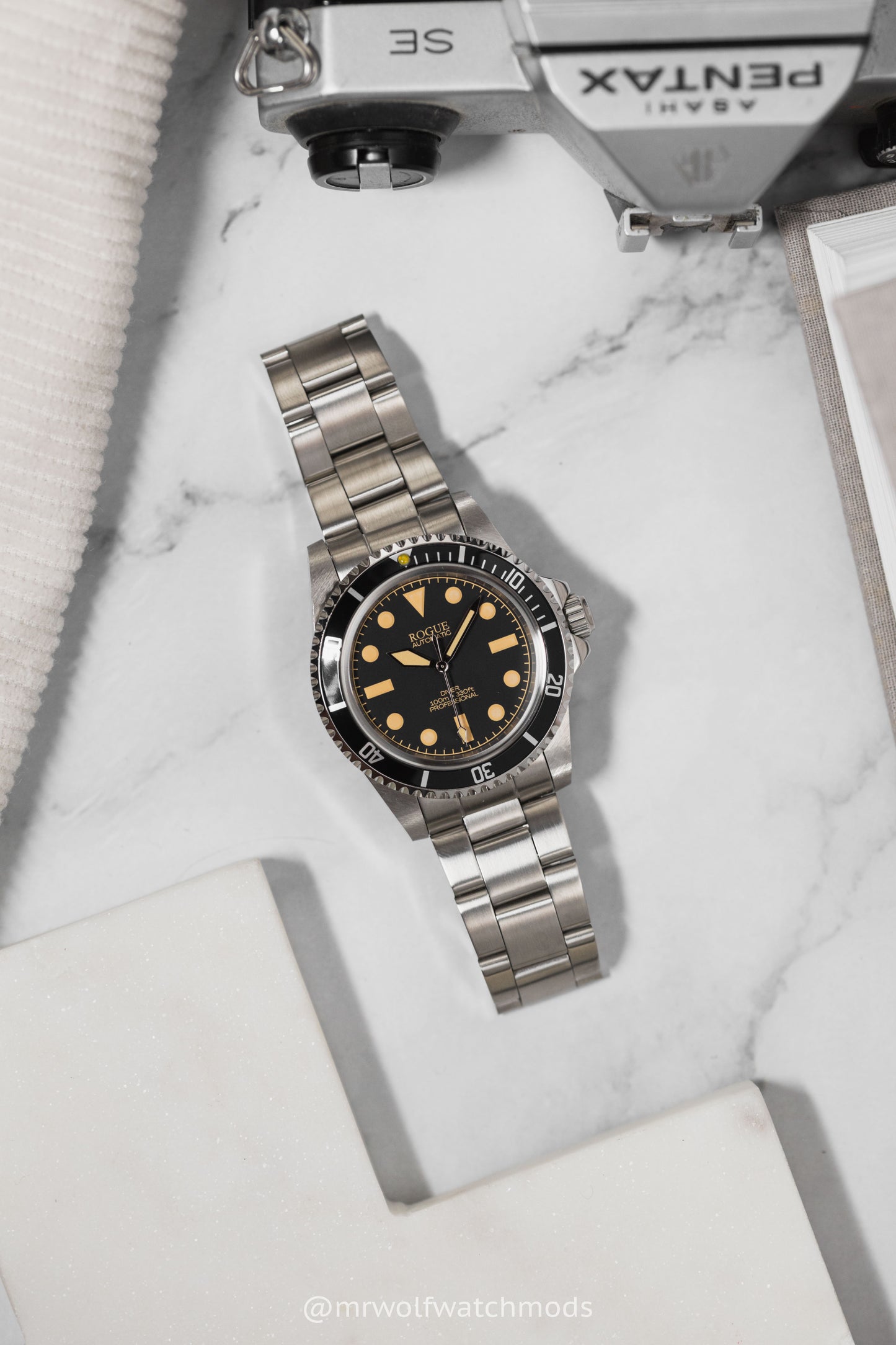 BLACK VINTAGE DIVER