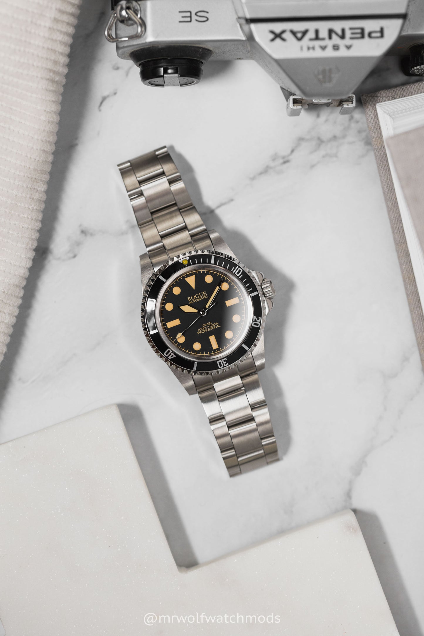 BLACK VINTAGE DIVER