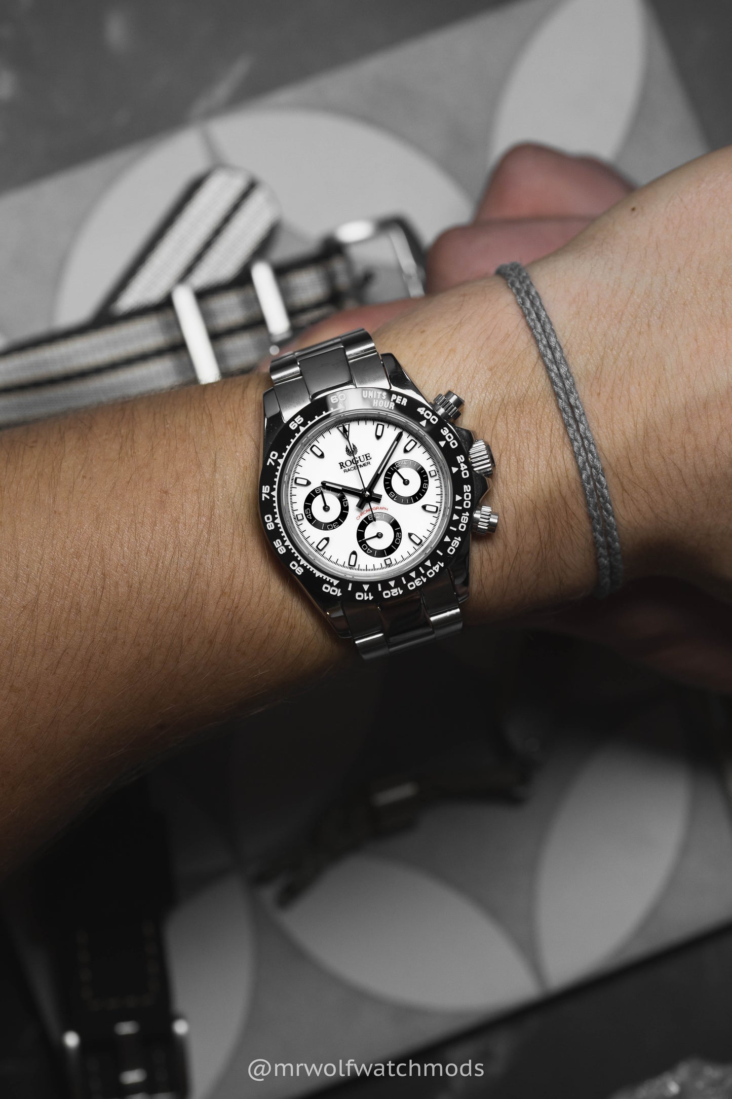 WHITE RACETIMER
