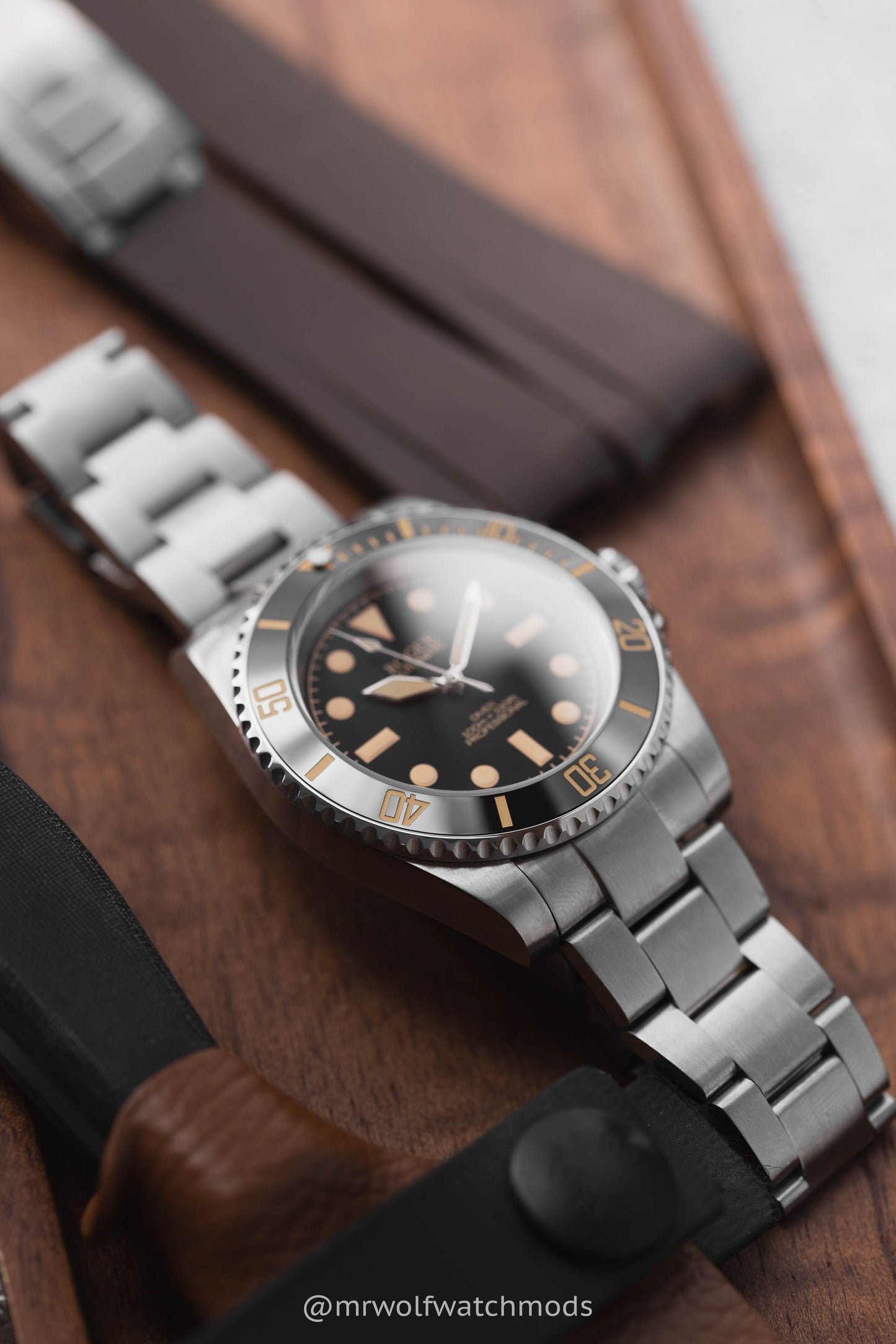 TAN DIVE PROFESSIONAL