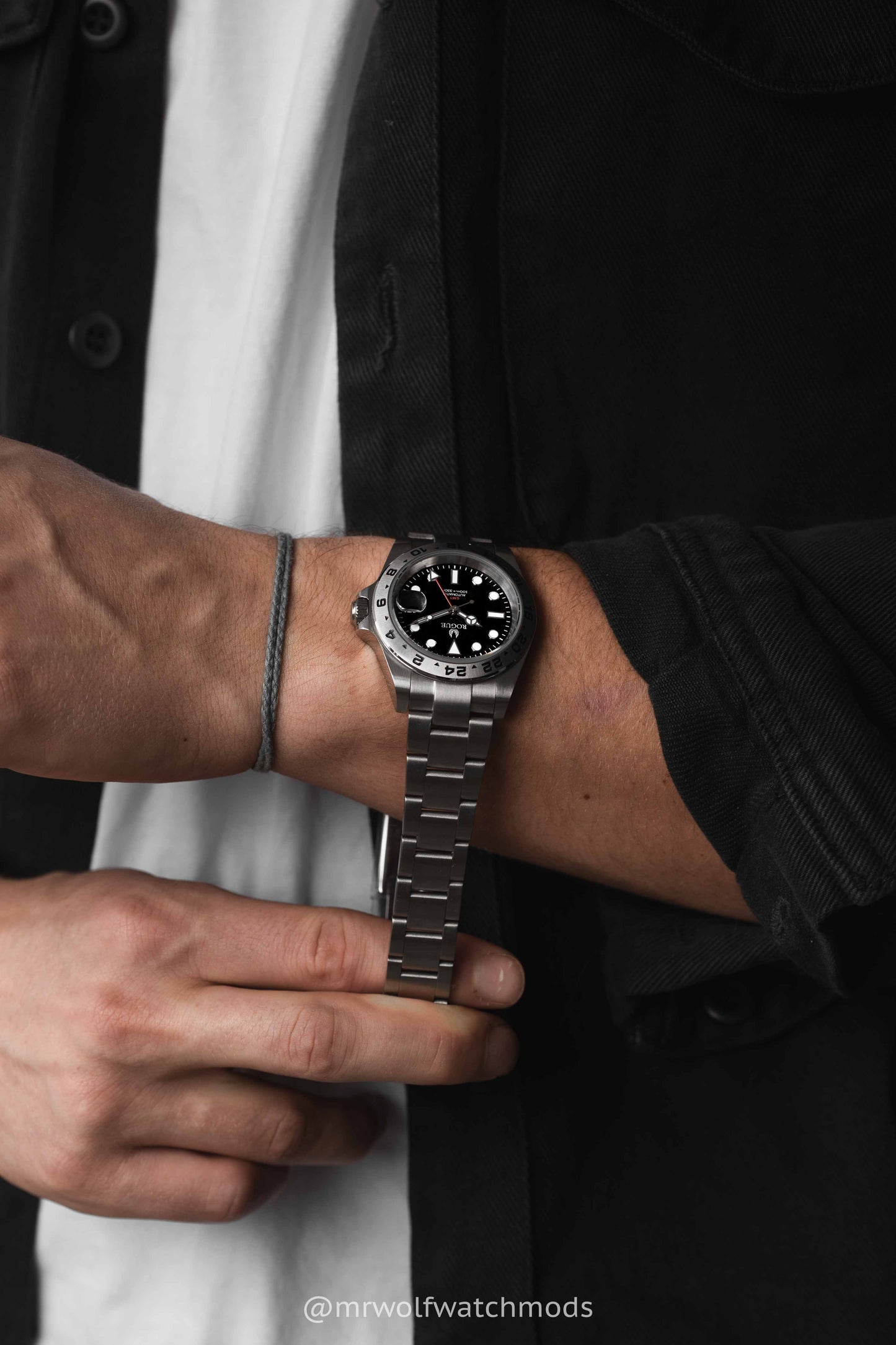 BLACK SEEKER GMT