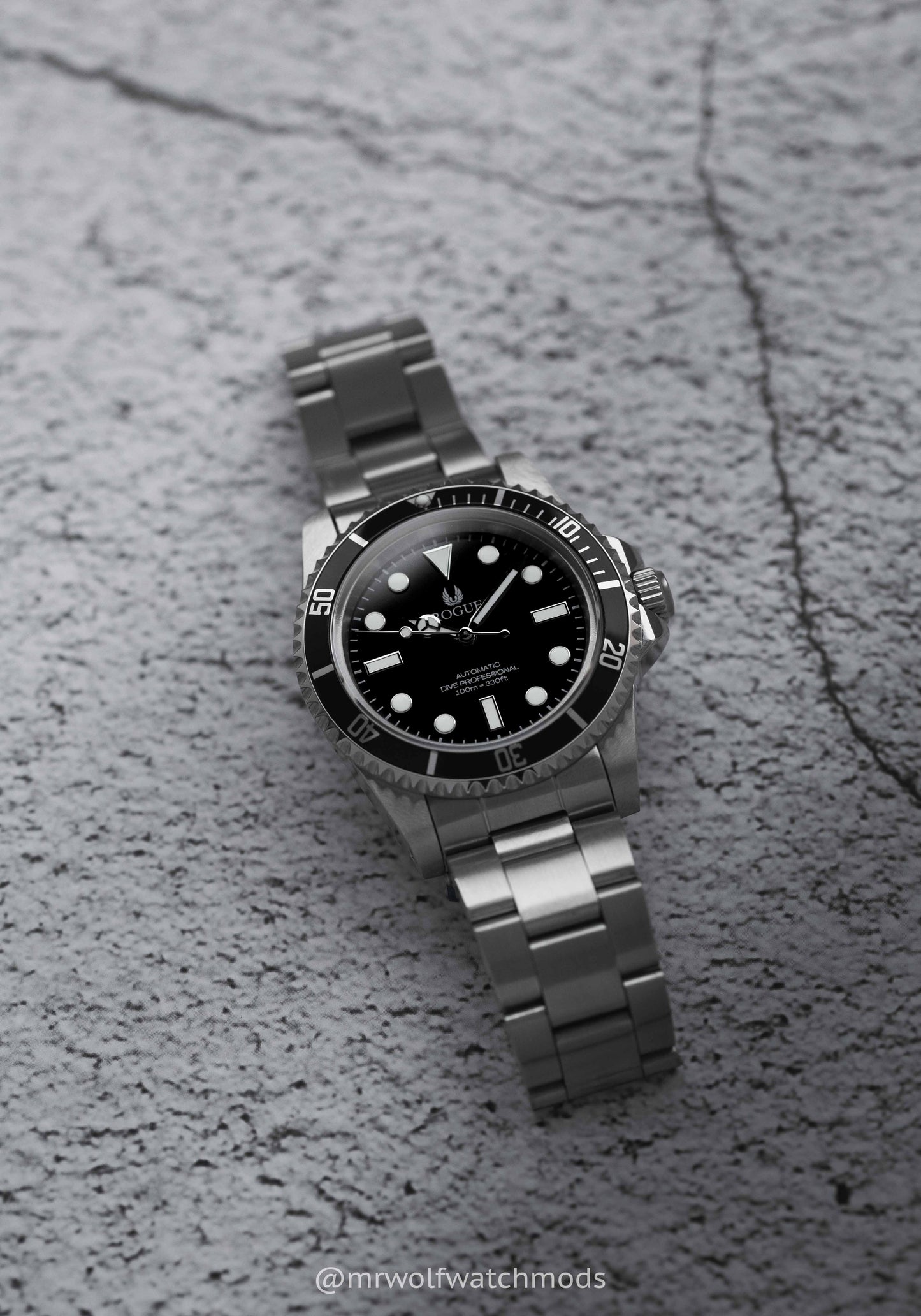 BLACK VINTAGE DIVE PROFESSIONAL
