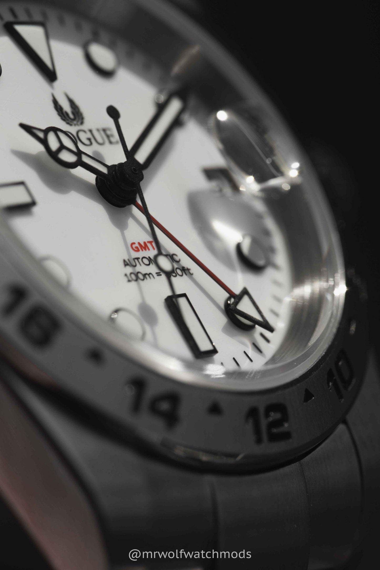 WHITE SEEKER GMT