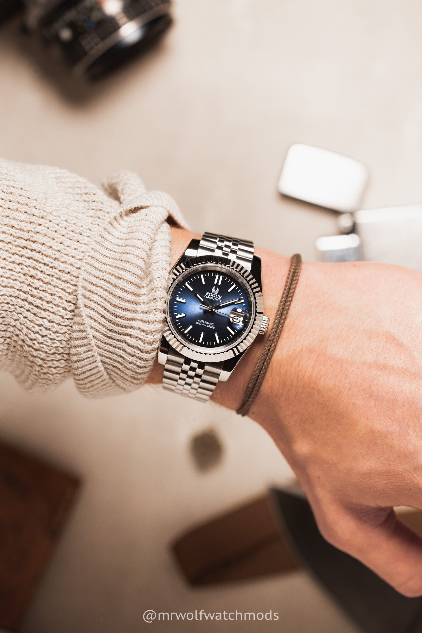 BLUE CLASSIC DATE