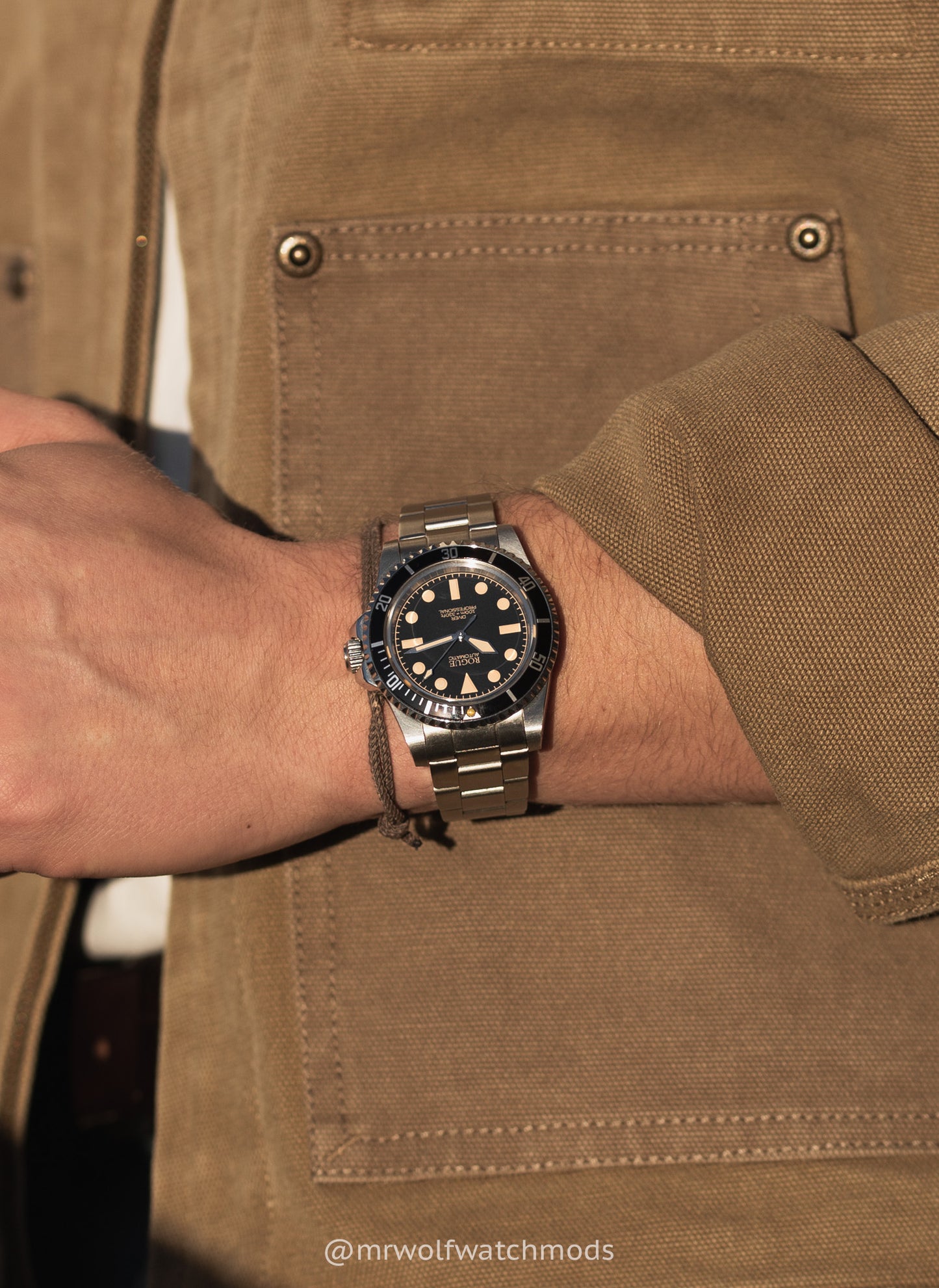 BLACK VINTAGE DIVER