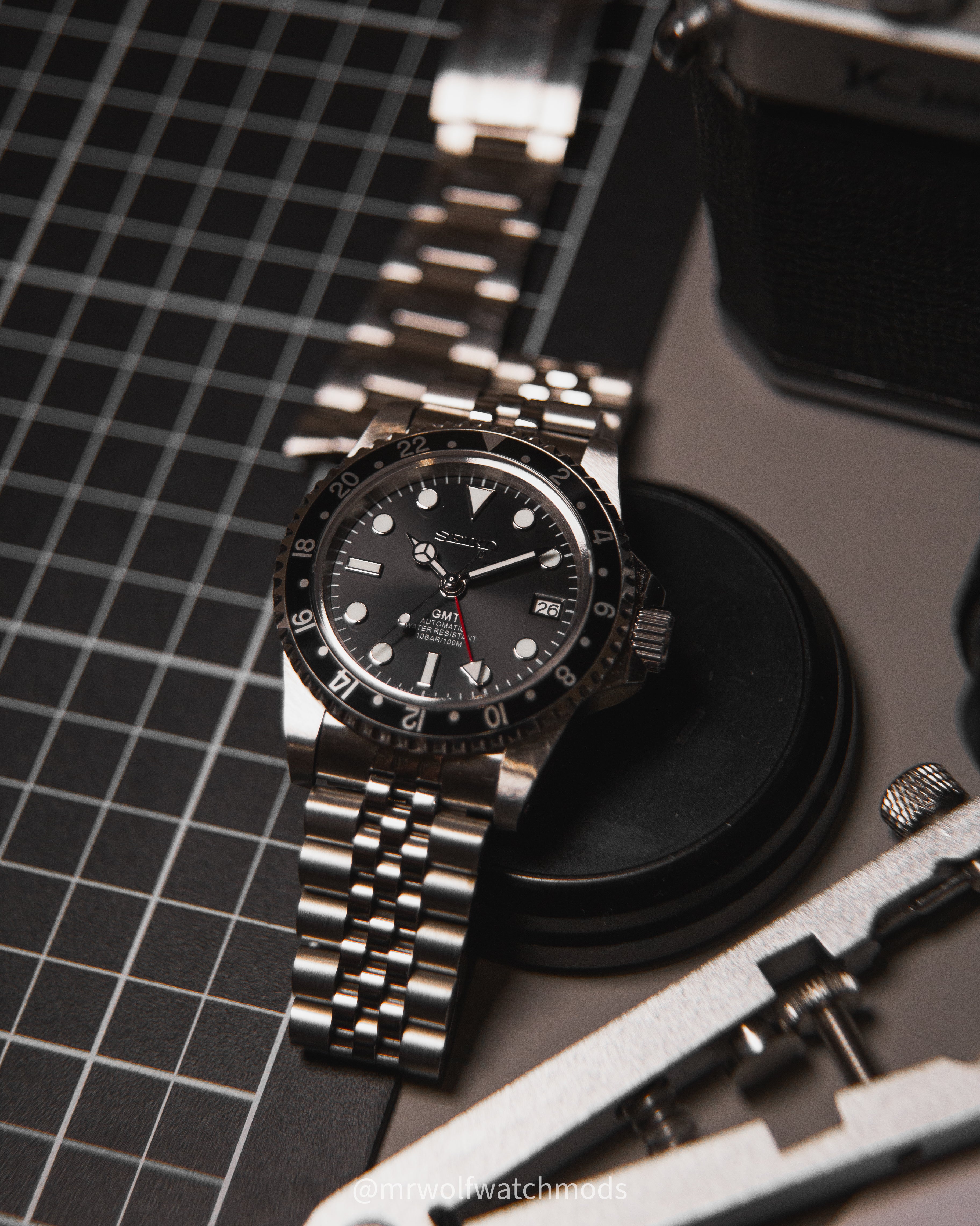 VINTAGE BLACK GMT