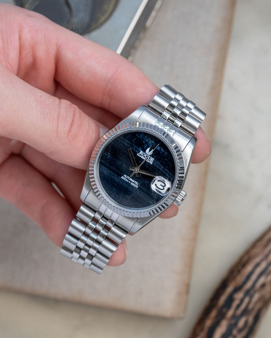 HAWK EYE STONE CLASSIC DATE