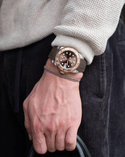 ROSE TWO TONE YACHT RACER