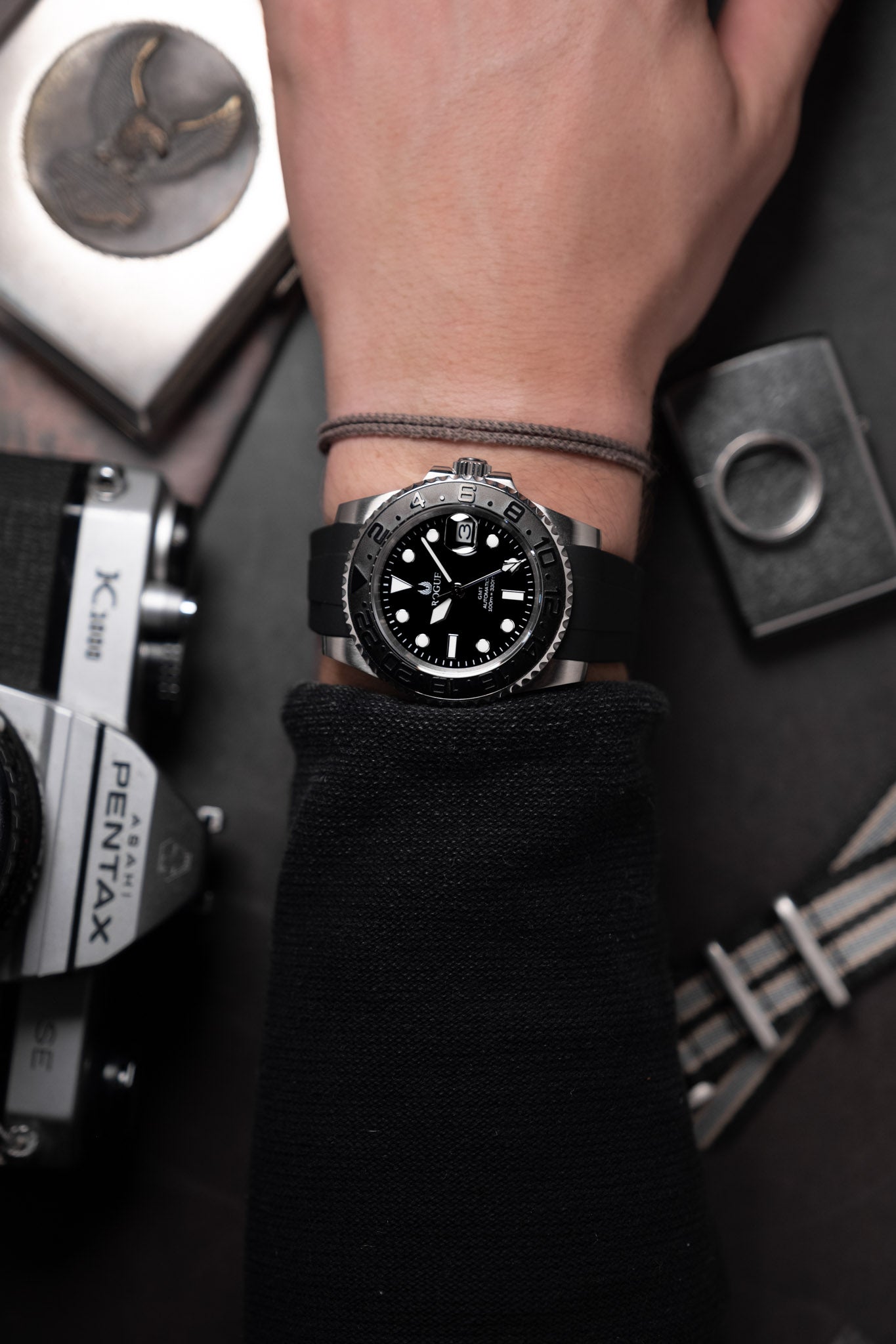 MATTE BLACK GMT