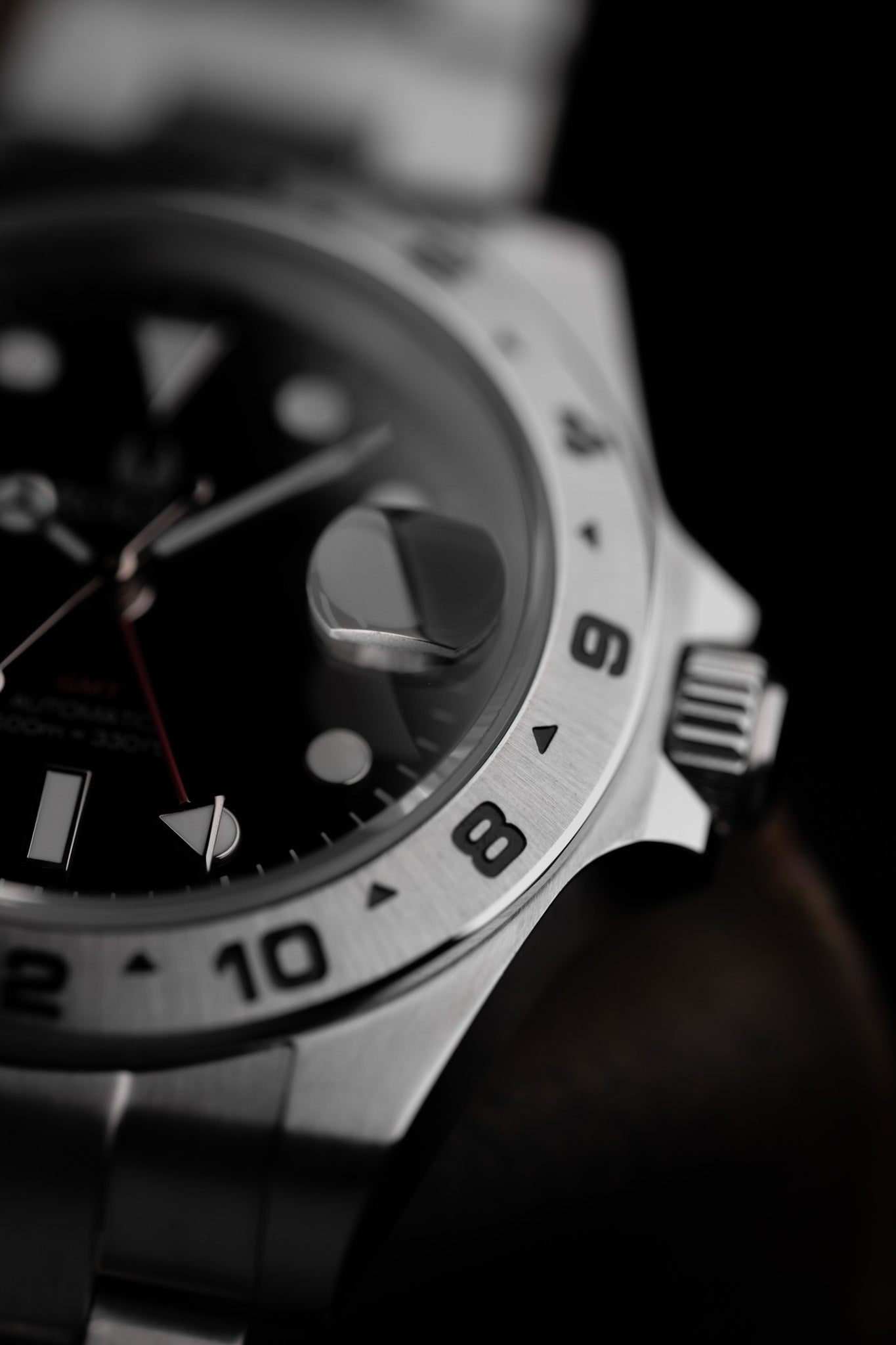 BLACK SEEKER GMT