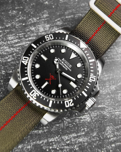 RED/BLACK DIVE PROFESSIONAL